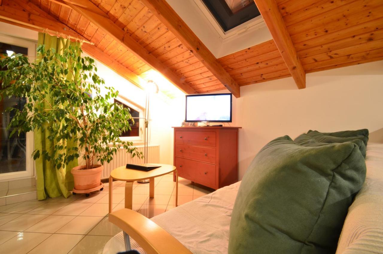 Ajo Vienna Lake View - Contactless Check-In Bagian luar foto